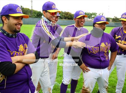 Thumbnail 3 in Firebaugh vs. Lynwood photogallery.