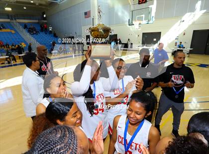 Thumbnail 3 in Westchester vs. Carson (CIF LAC D1 Finals) photogallery.