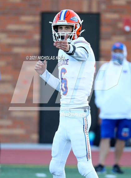 Thumbnail 1 in Westlake vs. Crespi photogallery.