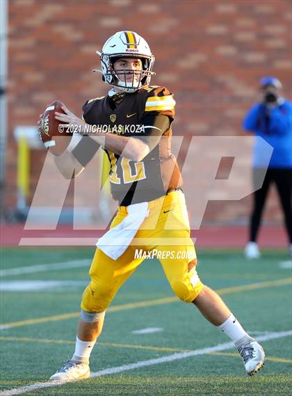 Thumbnail 3 in Westlake vs. Crespi photogallery.