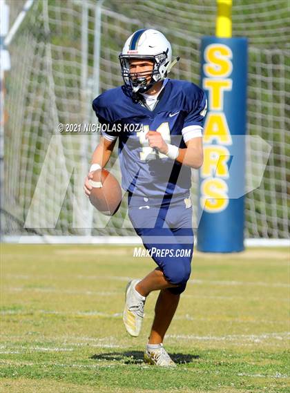 Thumbnail 3 in Mary Star of the Sea vs. Harvard-Westlake photogallery.