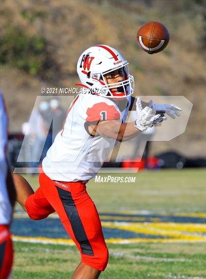 Thumbnail 3 in Mary Star of the Sea vs. Harvard-Westlake photogallery.