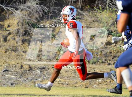 Thumbnail 2 in Mary Star of the Sea vs. Harvard-Westlake photogallery.