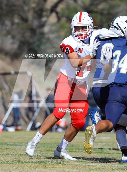 Thumbnail 1 in Mary Star of the Sea vs. Harvard-Westlake photogallery.