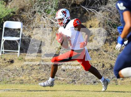 Thumbnail 3 in Mary Star of the Sea vs. Harvard-Westlake photogallery.