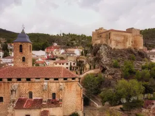 El pueblo de España bañado por cuatro ríos y con un balneario de la época romana