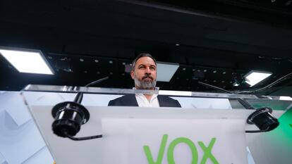 El líder de Vox, Santiago Abascal, durante una rueda de prensa tras la reunión del Comité de Acción Política del partido en la sede de la formación política en Madrid este 8 de julio.