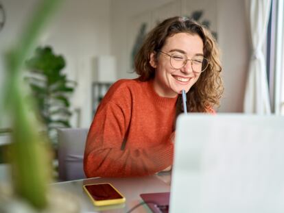 Maestría en Marketing Digital. Clases virtuales con tutor personal y envío de materiales de aprendizaje