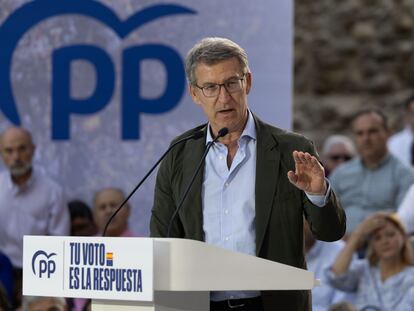 El presidente del PP, Alberto Núñez Feijóo, en un acto con motivo de las elecciones europeas este lunes, en Talavera de la Reina (Toledo).