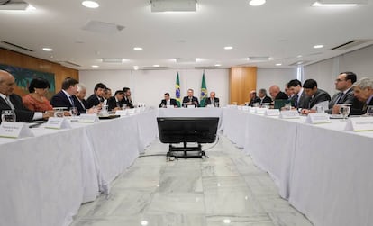 Bolsonaro e equipe participam da 17ª Reunião do Conselho de Governo, nesta terça-feira.