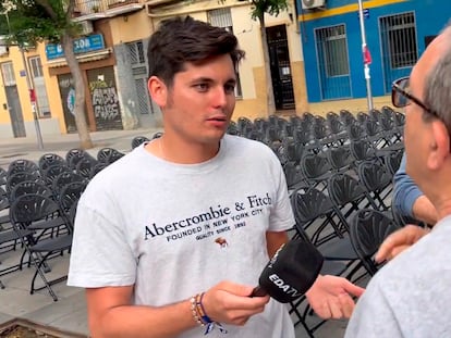 Vito Quiles entrevista a un asistente a un mitin del PSOE el pasado 3 de junio.
