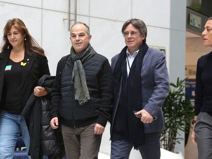 Laura Borràs, presidenta de Junts, Jordi Turull, secretario general del partido, Carles Puigdemont y Míriam Nogueras, portavoz de JxCat en el Congreso.