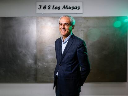 Jose Antonio Expósito, director del IES Las Musas, en Madrid, fotografiado en el instituto el 18 de junio de 2024.