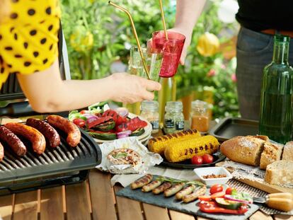 Una parrilla eléctrica te permitirá disfrutar de cenas sencillas y rápidas en cualquier momento.