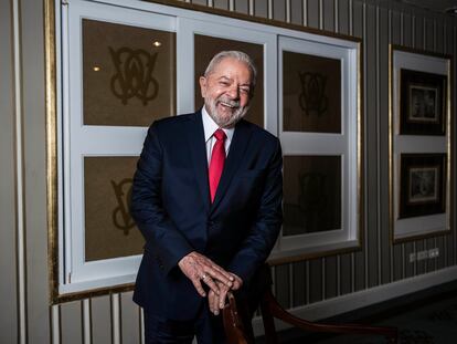 O ex-presidente Lula no hotel Wellington, em Madri.