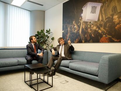 El presidente de la Generalitat, Pere Aragonès, en mayo durante su reunión con el expresidente catalán Carles Puigdemont en Bruselas.