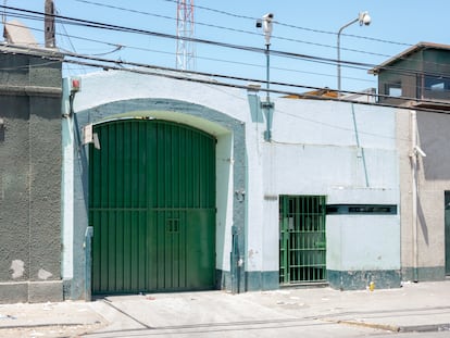 La entrada al anexo penitenciario Capitán Yáber, en Santiago (Chile).