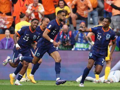 Cody Gakpo celebra su gol ante Rumania en los octavos de final de la Eurocopa.