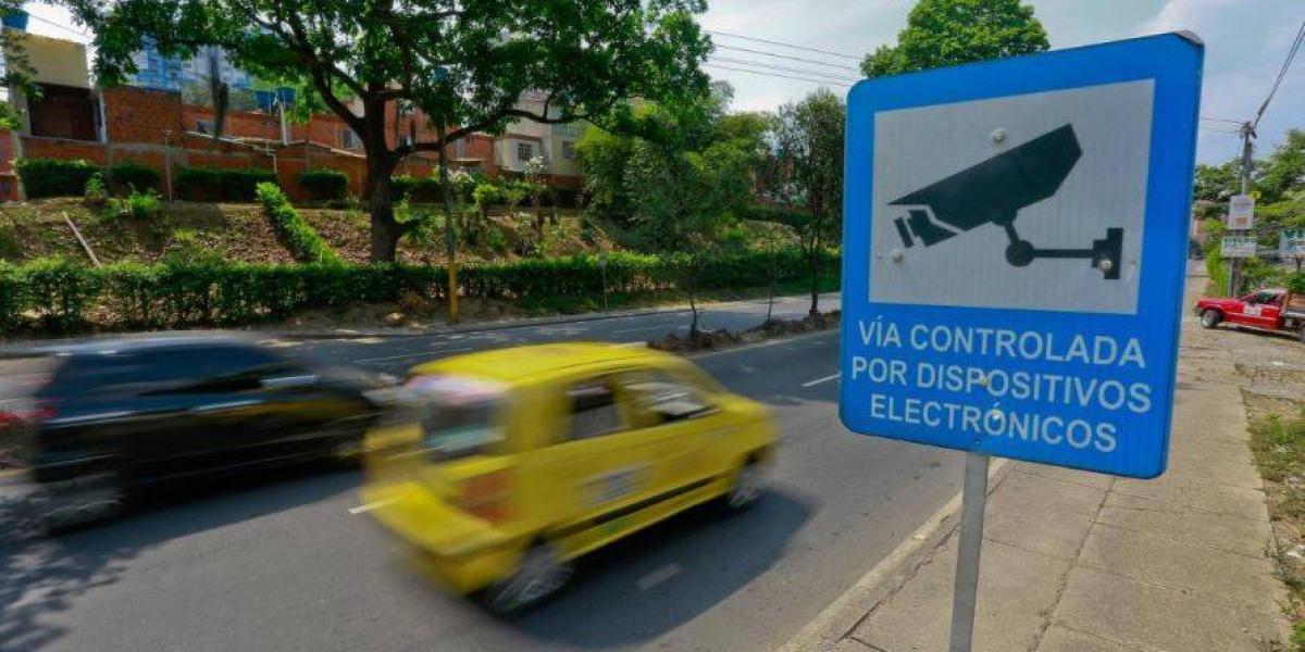 Un comunicado de la Secretaría de movilidad aclara quién es el que debe pagar la multa.