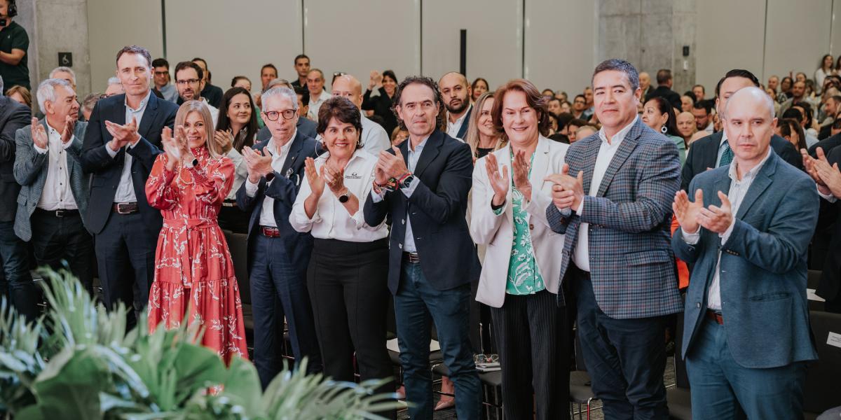 Entre los resultados del último año de su trabajo social se destaca la atención de más de 600 mujeres agroempresarias de 27 asociaciones