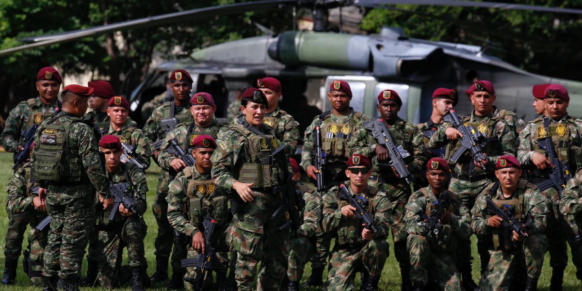 Cali Colombia 14 de junio de 2024 
La Capitán Laura Marcela García Merchán, es la primera mujer en comandar el Batallón de Fuerzas Especiales Urbanas No 7 que arribó a la ciudad de Cali, para reforzar la seguridad en el municipio de Jamundí tras la escalada ola terrosista que se vive allí por parte del EMC tras el atentado con una moto bomba el pasado 12 de junio que dejó cuatro civiles y dos policías heridos.
Fotos y Video Santiago Saldarriaga Quintero / EL TIEMPO