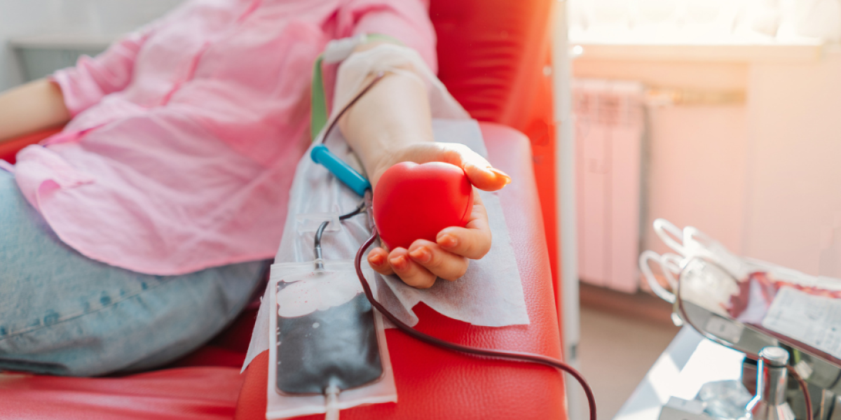 Los hombres pueden donar sangre cada tres meses, mientras que las mujeres pueden hacerlo cada cuatro meses.