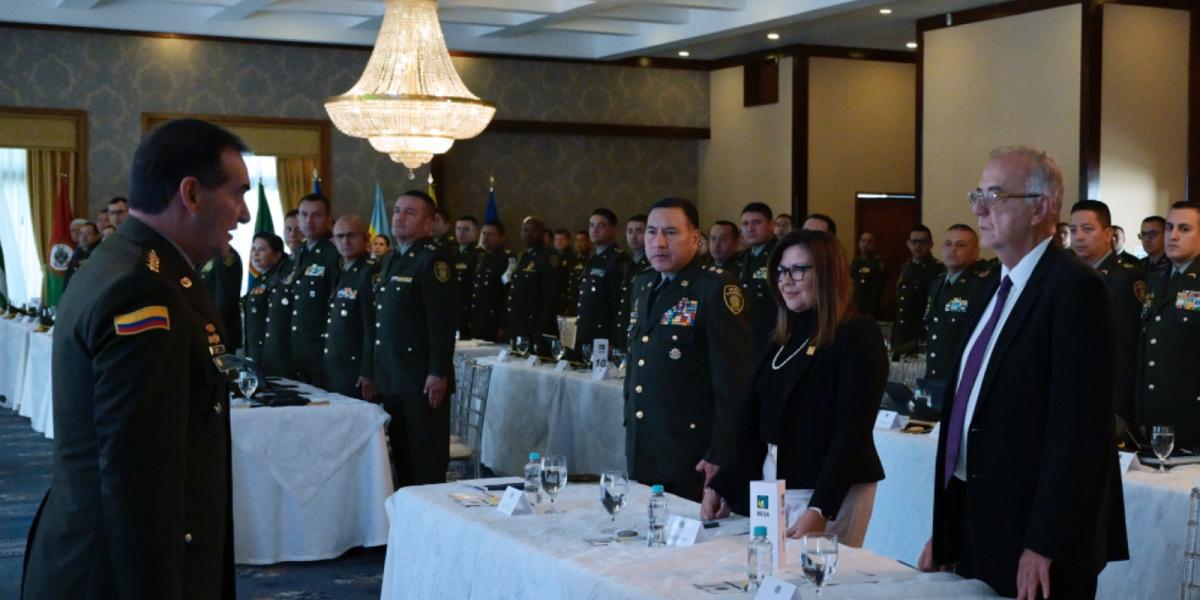 Cumbre de la Policía de Colombia