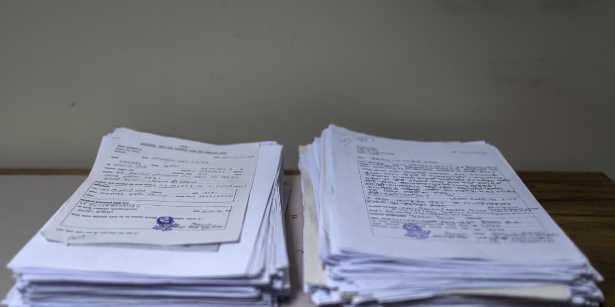 Cartas de familiares de 150 hombres nepalíes que lucharon en el Ejército ruso, en Relaciones Exteriores en Katmandú.