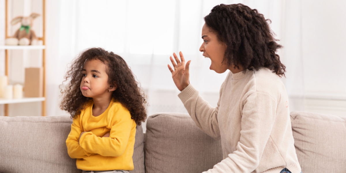 El estrés parental puede afectar la atención, memoria, lenguaje y habilidades para resolver problemas de los niños.