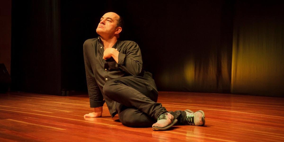 Julián Arango, obra de teatro