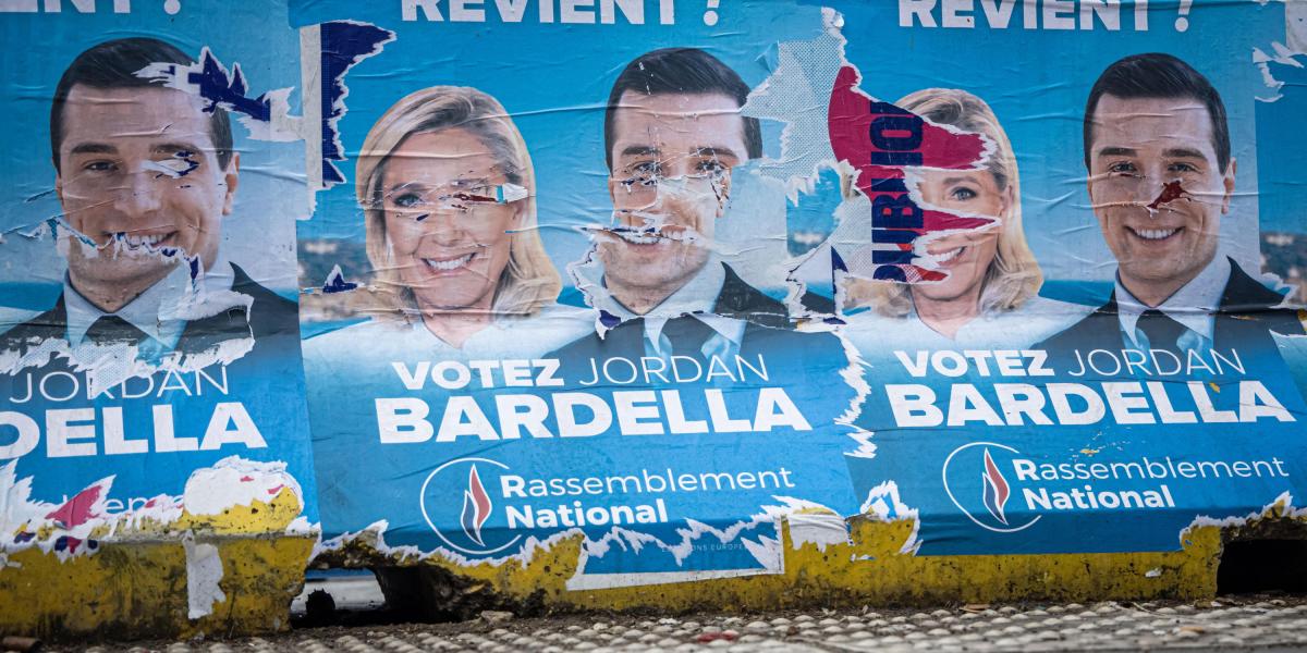 Paris (France), 08/07/2024.- Electoral posters of Marine Le Pen and Jordan Bardella from the far-right party 'Rassemblement National' near to party headquarters one day after their defeat in the second round of the parliamentary elections, in Paris, France, 08 July 2024.France voted in the second round of the legislative elections on 07 July. According to the first official results, the left-wing New Popular Front (Nouveau Front populaire, NFP) was ahead of President Macron's party and Le Pen's far-right National Rally (RN). (Elecciones, Francia, Jordania) EFE/EPA/CHRISTOPHE PETIT TESSON