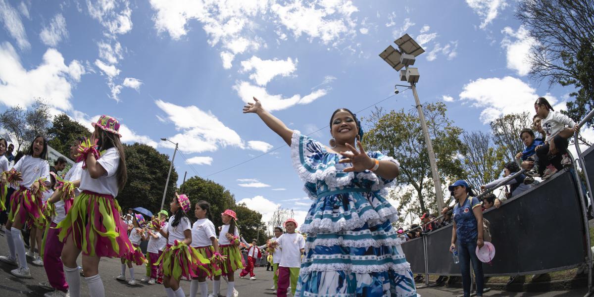 Este año, el recorrido del desfile de carrozas saldrá desde el Palacio de los Deportes hasta laPlazoleta de Eventos del Parque Simón Bolívar.