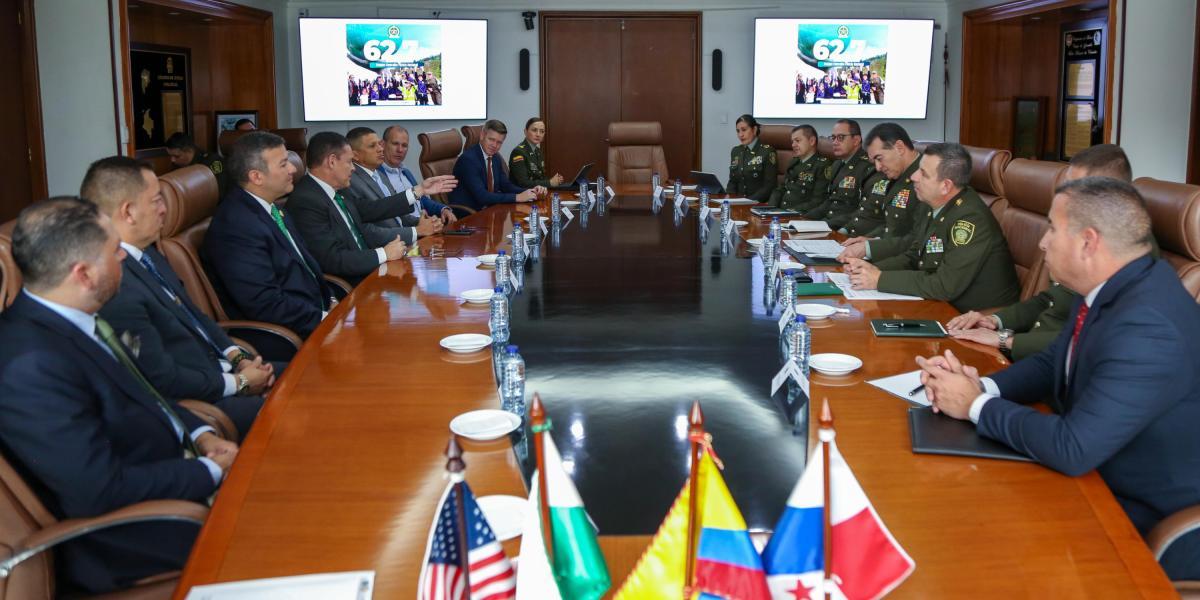 Al encuentro asisten delegados de la Policía de Colombia y de la de Panamá, así como el ministro de Seguridad Pública del país vecino, y agencias federales de Estados Unidos.