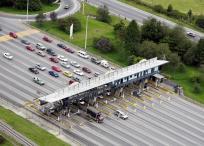 En el Senado uno de los reclamos fue por el alto costo de los peaje y el mal estado de algunas carreteras. Una cosa es el sitio de cobro y otra es la realidad de la vía.