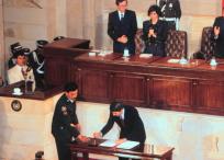 31 de julio 1991 Tras cinco meses de deliberaciones, la Asamblea Nacional Constituyente (ANC) aprobó la nueva Constitución de la República de Colombia.