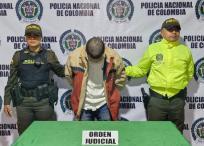 Durante todo el procedimiento policial se pudo establecer que Héctor Guayabo Bernal adquirió todos los tiquetes de servicio público con una identidad falsa.