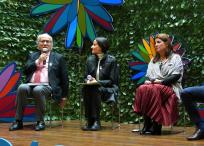 El lanzamiento de los foros fue hecho desde las instalaciones del Ministerio de Ambiente. En la foto (de izq. a der.) el presidente del Foro Nacional Ambiental, Manuel Rodríguez Becerra; la ministra de Ambiente y Desarrollo Sostenible, Susana Muhamad; la directora ejecutiva de WWF Colombia, Sandra Valenzuela; y el jefe de negocios de la Embajada de Suecia en Colombia, Rickard Lunnerdal.