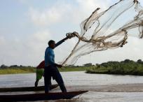 Pescadores en la ciénaga de San Marcos, en San Marcos, departamento de Sucre (Colombia).