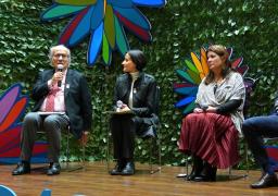 El lanzamiento de los foros fue hecho desde las instalaciones del Ministerio de Ambiente. En la foto (de izq. a der.) el presidente del Foro Nacional Ambiental, Manuel Rodríguez Becerra; la ministra de Ambiente y Desarrollo Sostenible, Susana Muhamad; la directora ejecutiva de WWF Colombia, Sandra Valenzuela; y el jefe de negocios de la Embajada de Suecia en Colombia, Rickard Lunnerdal.