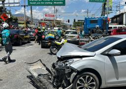 Accidente múltiple en Medellín