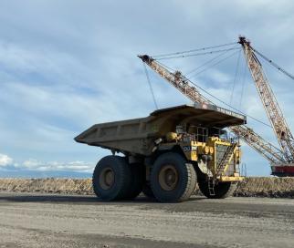 La empresa tiene una trayectoria de 40 años, participando en las industrias de hidrocarburos, minería y energía, siendo uno de los principales proveedores del sector.