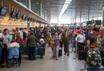 En las investigaciones por las fallas registradas en el aeropuerto El Dorado no se descarta un posible sabotaje.