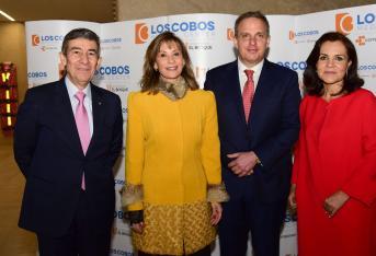 Néstor Rodríguez Ardila, director de Compensar;  María Clara Rangel, rectora dela U. El Bosque;  Rafael Sánchez, presidente de Los Cobos Medical Center, y Martha de Trujillo.