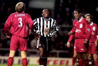 Faustino Asprilla, Newcastle. 1995 – 1997 (48 partidos y 18 goles).