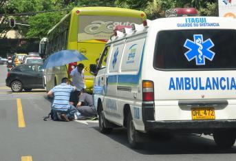 La meta de la alcaldía de Medellín para el cuatrienio es la reducción de incidentes mortales en vías, de 5 por cada 100 mil habitantes (hoy está en 7,6 por cada 100 mil).