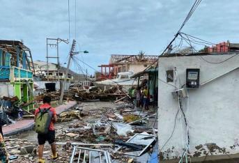Providencia quedó devastada tras el paso del huracán Iota, cuyo ojo alcanzó a estar a 8 kilómetros de la isla y fue azotada por vientos de hasta 230 kilómetros por hora.