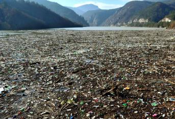 Los Balcanes occidentales poseen algunos de los ríos más salvajes de Europa. Pero la deficiente infraestructura para el tratamiento de desechos amenaza el medio ambiente y la salud pública.