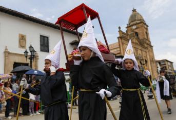 Tunja Boyacá 06 de Abril 2023. 
Cientos de niños participaron en la ya popular procesión infantil de Semana Santa en la capital de Boyacá, dónde cargaron los pasos que representan el camino de Jesús hacia el Calvario, al igual que pasos a lo vivo.