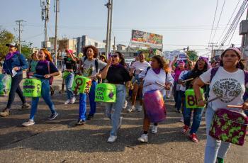 Marcha en el marco del 8M en Barranquilla a cargo de los distintos colectivos feministas de la ciudad. Cerca de 700 mujeres salieron a la calle en conmemoración del Día Internacional de la Mujer y con ello mantener la lucha por los derechos de este género humano.