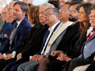 Gabriel Boric and his parter Irina Karamanos attend a ceremony to commemorate the 50th anniversary of the Chilean dictatorship in front of La Moneda Presidential Palace in Santiago, on September 11, 2023. The president of Chile, the leftist Gabriel Boric, leads a series of events to commemorate the 50th anniversary of the coup d'état that overthrew the government of Salvador Allende, with the presence of Latin American leaders and Tom Morello, guitarist of Rage Against the Machine.. (Photo by Javier TORRES / AFP)..